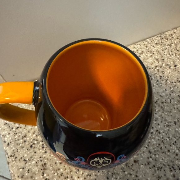 NWOT Disney Coco coloring changing Mug - Picture 3 of 7